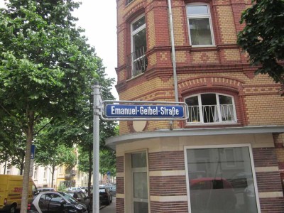 Zentral - verkehrsgünstig - solides Umfeld - freigestellt
