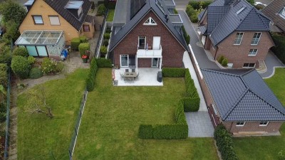 Traumhafte 4 Zimmer (113qm) Wohnung mit 150qm Garten im ruhigen Herzen Eidelstedts