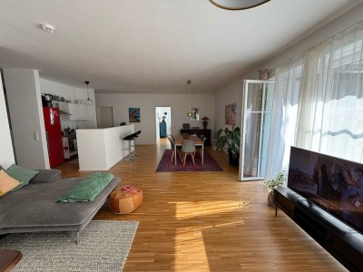 Stillvolle 4-Zimmer-Wohnung in Loftcharakter+EBK+FBH+Stellplatz