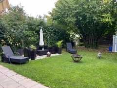 Zu verkaufen:  4-Zimmer-Maisonette-Gartenwohnung mit Wohnraum im Souterrain in Unterhaching