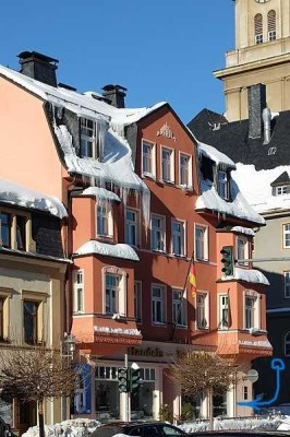 Barrierefreie kleine Wohnung mit Büro/Praxis komplett mit moderner Technik in Geyer Handels-Zentrale