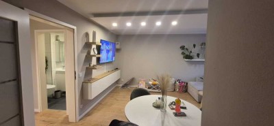 Helle 2,5-Zimmer Wohnung mit Balkon in Poing