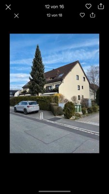 Top1-Raum-Penthouse-Wohnung mit Balkon und Blick ins Grüne in Schnaittach