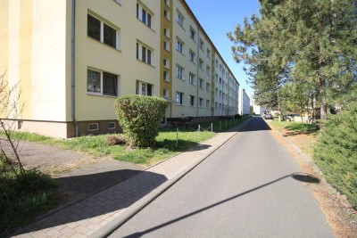 Helle, renovierte 2-Raum-Wohnung am Dreieck