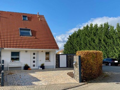 Reiheneckhaus mieten in Retzau (Raguhn-Jeßnitz) – 5 Zimmer, Garten, Doppelgarage & Einbauküche