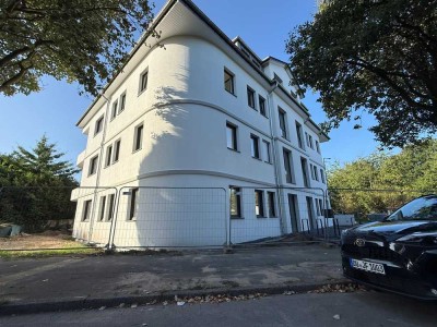helle 3-Zimmer-Wohnung mit Balkon od. Terrasse in Duisburg