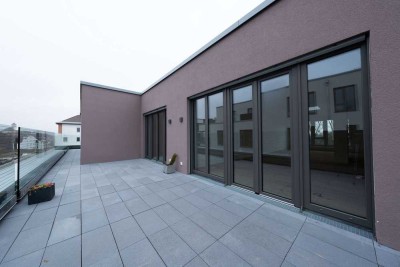 Mit dem Aufzug direkt ins Penthouse *2 Bädern & 60 m² große Dachterrasse*