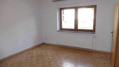 Preiswerte 3-Raumwohnung in Hohndorf