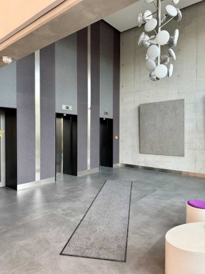 Möblierte 2-Zimmer Wohnung im 6. OG mit Terrasse in Tiergarten