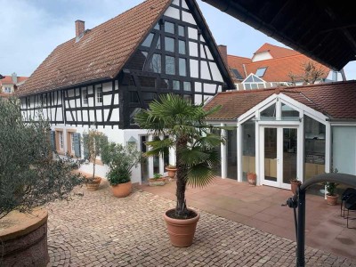 Seltene Gelegenheit, restaurierte, historische Hofreite *Provisionsfrei*