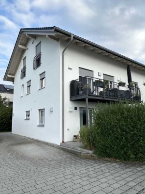 Hochwertige 3,5-Zimmer-Wohnung in Dorfens bester Lage!