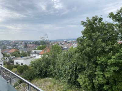 Terrassenwhng. eigener Liftzugang /Fernblick; Randlage, unverbaubar, ; 2 gr. Dachterr., Pergola;