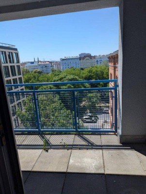 Dachgeschoß-Maisonette 2 Loggias, Terrasse und Sauna - Nähe U-Bahn U4.