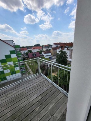 2-Raumwohnung mit Balkon, großes Bad mit Wanne