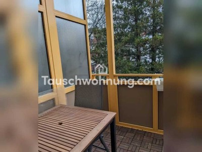 Tauschwohnung: Altbauwohnung mit großem Balkon