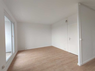 2 Monate kaltmietfrei!!! 3-Raumwohnung in ruhiger Lage + Laminatboden + Einbauküche
