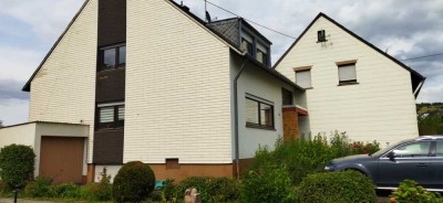 Anwesen mit 2 Wohnhäusern von privat zu verkaufen (bitte keine Makleranfragen!)