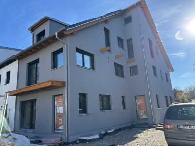 Charmante Neubau 4,5-Zimmer-Maisonnette mit Balkon, Garten und Carport in Obergiesing