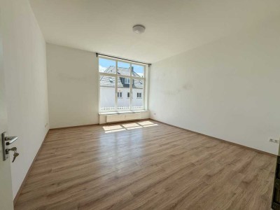 Loftartige 4-Zimmer-Wohnung in ehemaliger Möbelfabrik