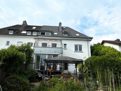 Gelegenheit, Aachen-Vaalserquartier, sanierte 3 Zimmer Wohnung, im ruhigen 3 Fam. Haus.
