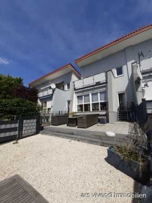 ars vivendi immobilien: Tolle Doppelhaushälfte mit viel Platz!