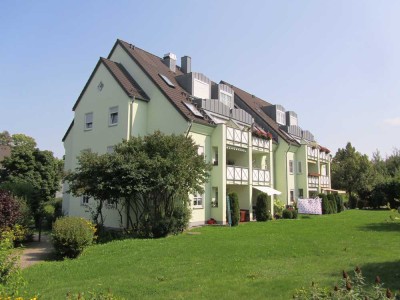 1,5-Zimmer-Wohnung mit EBK in Zeisigweg, Hof