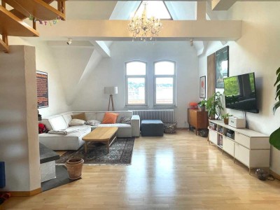 ** Tolle Maisonettewohnung mit Dachterrasse in S-West **
