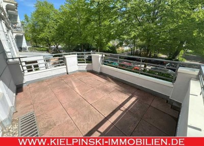 Ruhige 2-Zi.-Jugendstil-ETW im 1. OG mit fast 11 m² Balkon/Dachterrasse nahe UKE in Hoheluft-Ost!