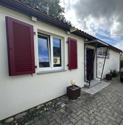 Kleine Doppelhaushälfte mit Charme, sehr selten