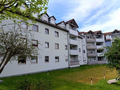 2 Zimmer Wohnung, Küche, Balkon, Bad mit Wanne zum Kauf