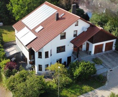 Exklusives Einfamilienhaus mit Wintergarten, Solaranlage und Kachelofen