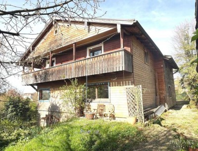 Zweifamilienhaus mit großem Garten und traumhaftem Ausblick