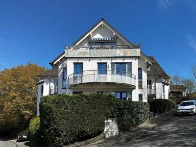 Großzügige und stilvolle DG-Wohnung mit 2 Balkonen in TOP-Lage von Wetter-Wengern!