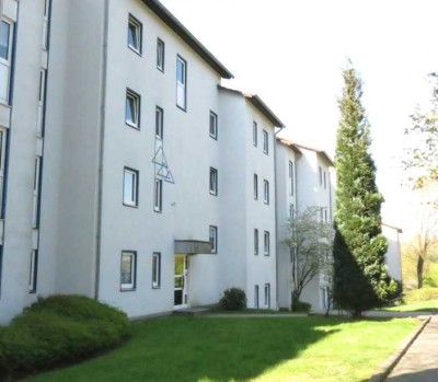 Sonnige 3-Zi.-EG-Whg. mit Balkon, WBS erforderlich!