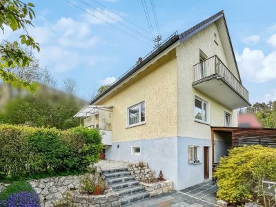 Sigmaringen: Charmantes Einfamilienhaus mit Weitblick auf großem Grundstück