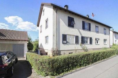 Zuhause gestalten in Lorch: DHH mit Garten, Garage und Freistellplatz mit Renovierungsbedarf