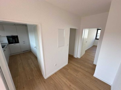 Exklusiv sanierte 3-Zi. Wohnung mit Balkon & hochwertiger Ausstattung - auf Wunsch vollmöbliert