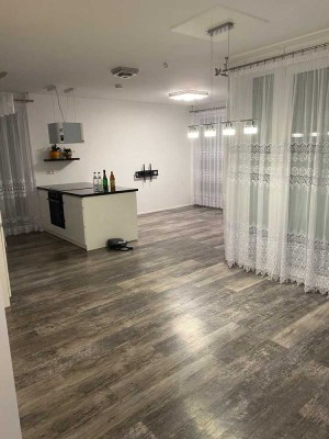 Moderne 3,5-Zimmer-Wohnung mit Terrasse und kleinem Garten ab 01.04.2026