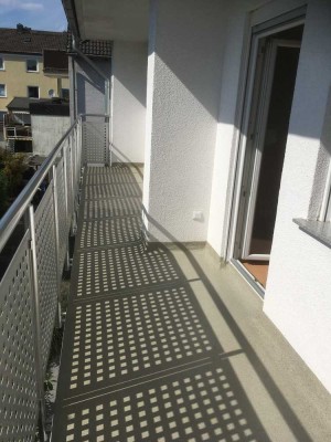 Exklusive 2-Zimmer-Wohnung mit Balkon in Leverkusen