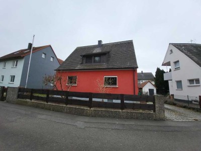 Gepflegtes Zweifamilienhaus nahe Nürnberg/ Fürth/ Erlangen - ideal für Pendler *PROVISIONSFREI*