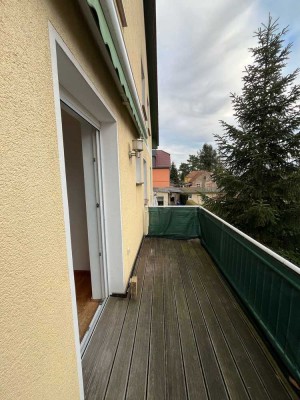 2-Zimmerwohnung mit Bad; Küche und Balkon  (VH 1. OG links)