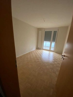 Nachmieter gesucht für 4 Zimmer Wohnung