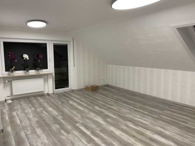 Traumhafte 3-Zimmer-Dachgeschosswohnung in ruhiger und zentraler Lage