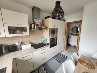 Hellen 3-Zimmer-Wohnung in Lindenhof : Nachmieter gesucht