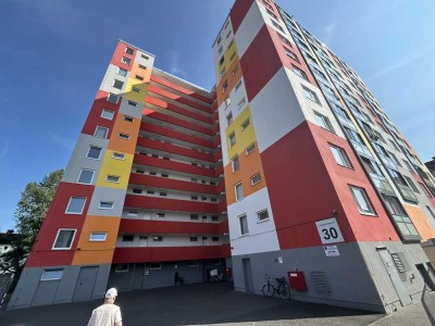 Eigentumswohnung mit Skylineblick und Stellplatz in Hanau – 3 Zimmer, 2 Balkone, teilmöbiliert