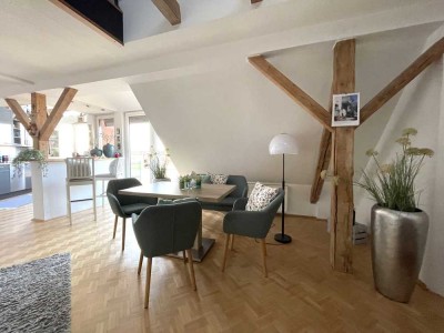 Moderne Maisonette-Wohnung mit Aufzug & Dachterrasse – Stilvoll & Zentral