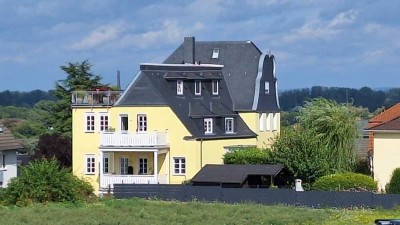 Exclusive 4 Zimmer Maisonette Wohnung, Wintergarten, Dachterrasse, provisionsfrei, in Bodenheim