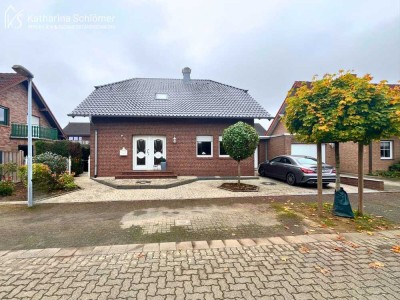 Gepflegtes Einfamilienhaus mit überlanger Garage und Südgarten in Bedburg-Lipp