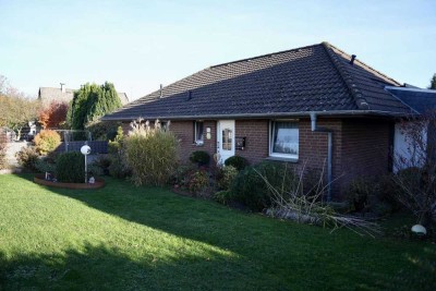 Gepflegter Bungalow mit Wintergarten, PV-Anlage und großem Garten in ruhiger Lage