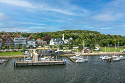 Wohnen in erster Reihe an der Trave - Hochwertige 3-Zimmerwohnung mit Panoramablick